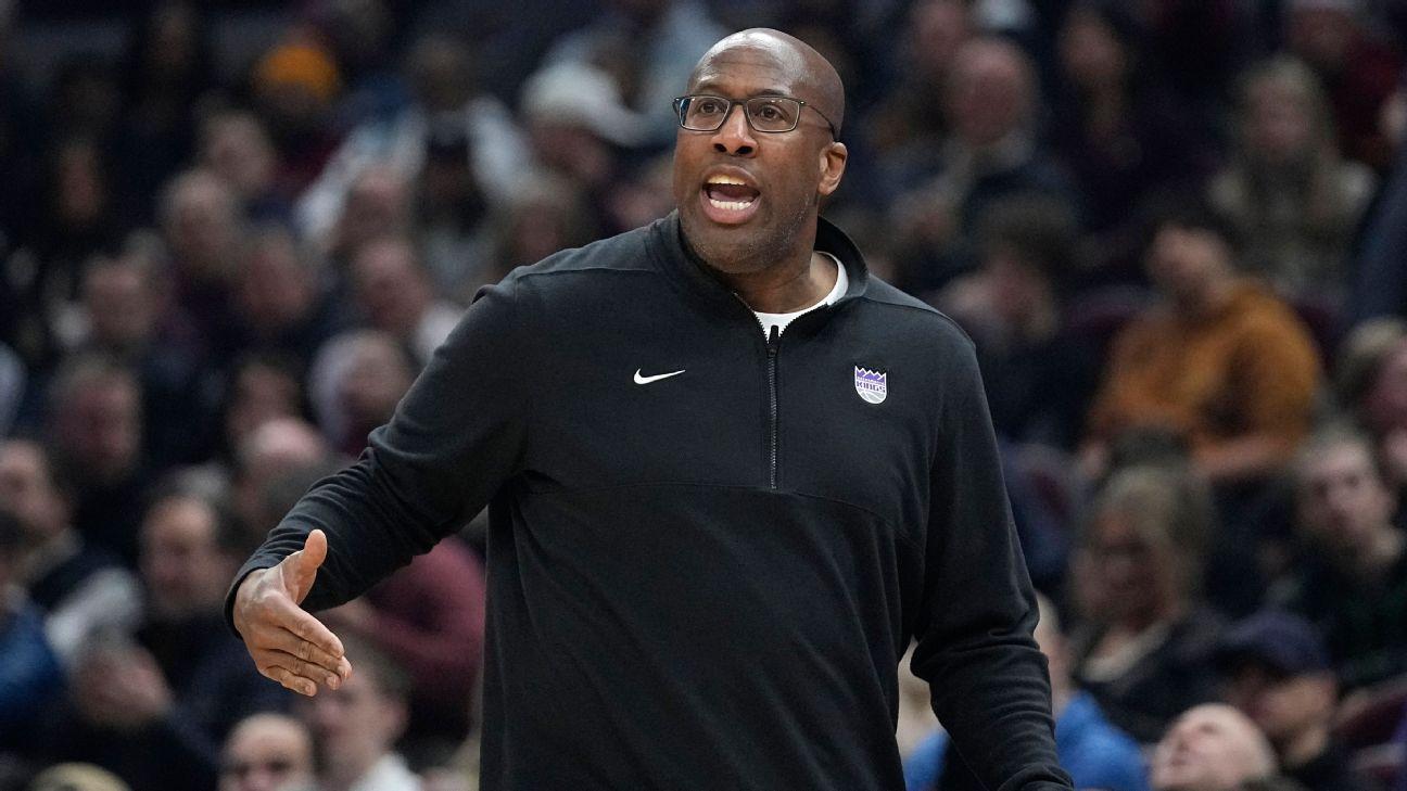 Sources: Knicks set for talks with Brown, Jenkins