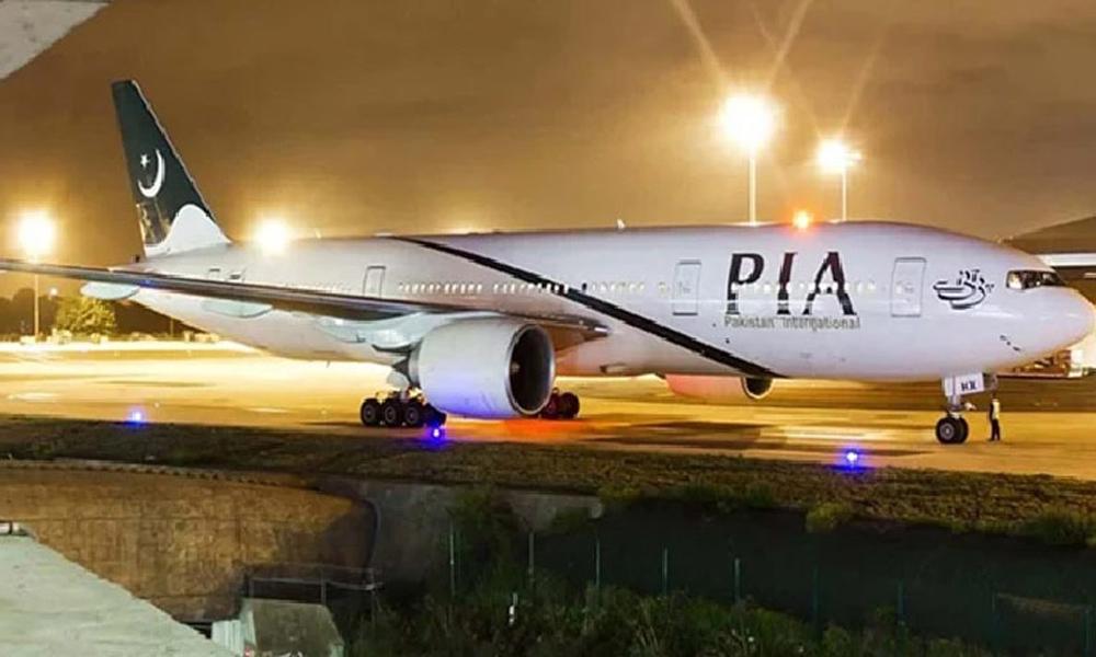 Pakistanis stranded in Iran reach Islamabad via special flight