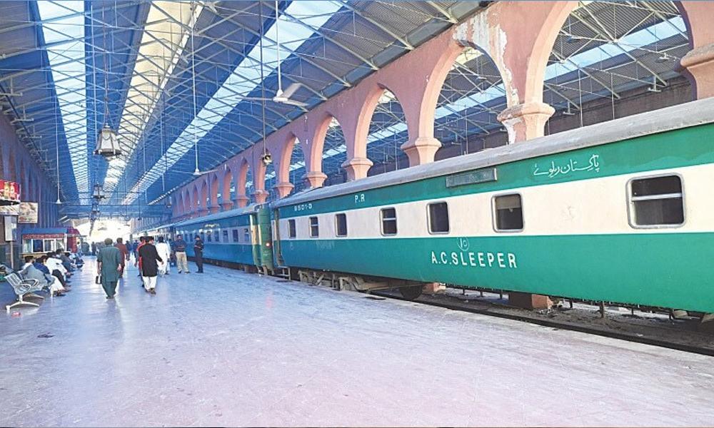 Pakistan Railways increases fares