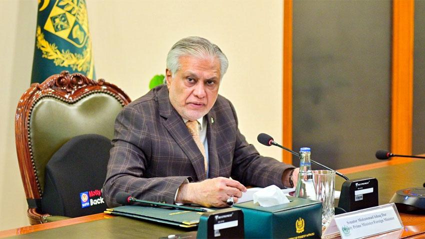 نائب وزیراعظم کا ملکی برآمدات کے فروغ  کیلئے اقدامات کا عزم