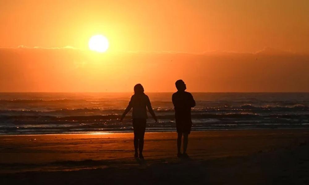Day marks year’s longest day, shortest night