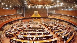 قومی اسمبلی اجلاس میں شدید ہنگامہ آرائی، اپوزیشن رکن اقبال آفریدی اور حنیف عباسی کی ہاتھا پائی