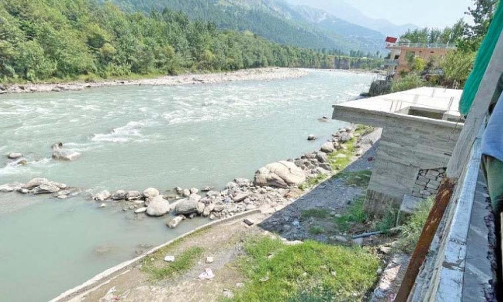 Couple died as car falls into Kunhar River