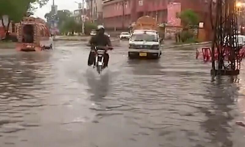 اسلام آباد سمیت ملک کے مختلف شہروں میں مون سون  بارشوں کا سلسلہ شروع، نشیبی علاقے زیر آب