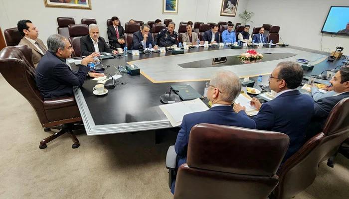 محرم میں امن و امان یقینی بنانے کے لیے سخت اقدامات، سوشل میڈیا پر نفرت انگیزی برداشت نہیں کی جائے گی: وزیر داخلہ
