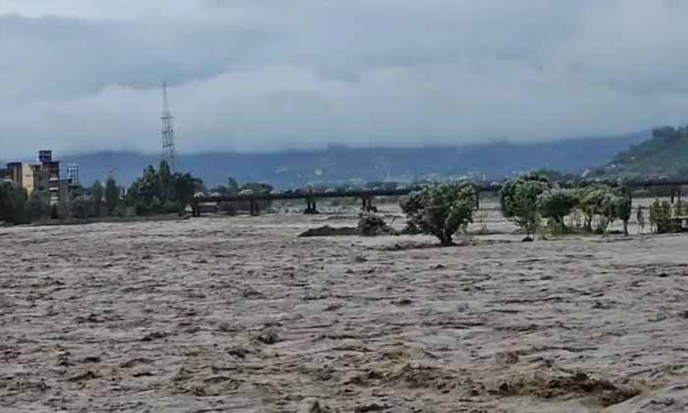 KP govt to immediately eliminate encroachments on Swat River