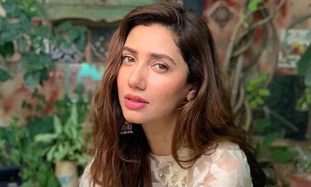Mahira raises voice against ban on Pakistani artists in India