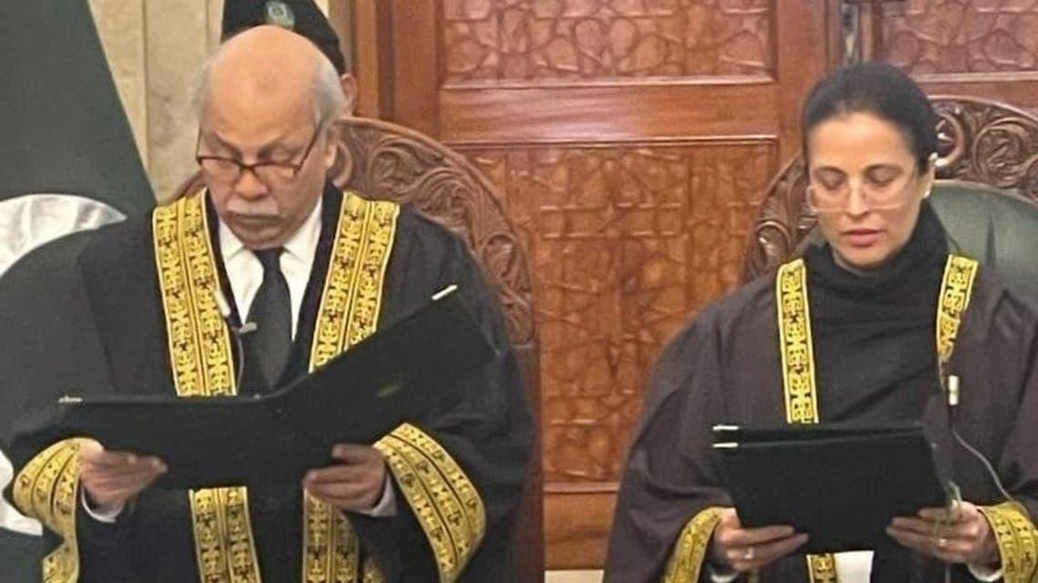 جسٹس عائشہ ملک  نے سپریم کورٹ کی پہلی خاتون جج کا حلف اٹھا لیا