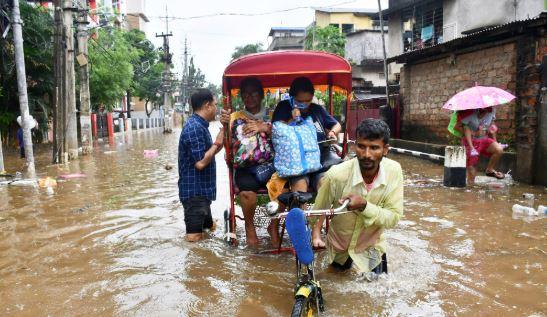 India’s monsoon toll climbs to 69 amid floods and landslides