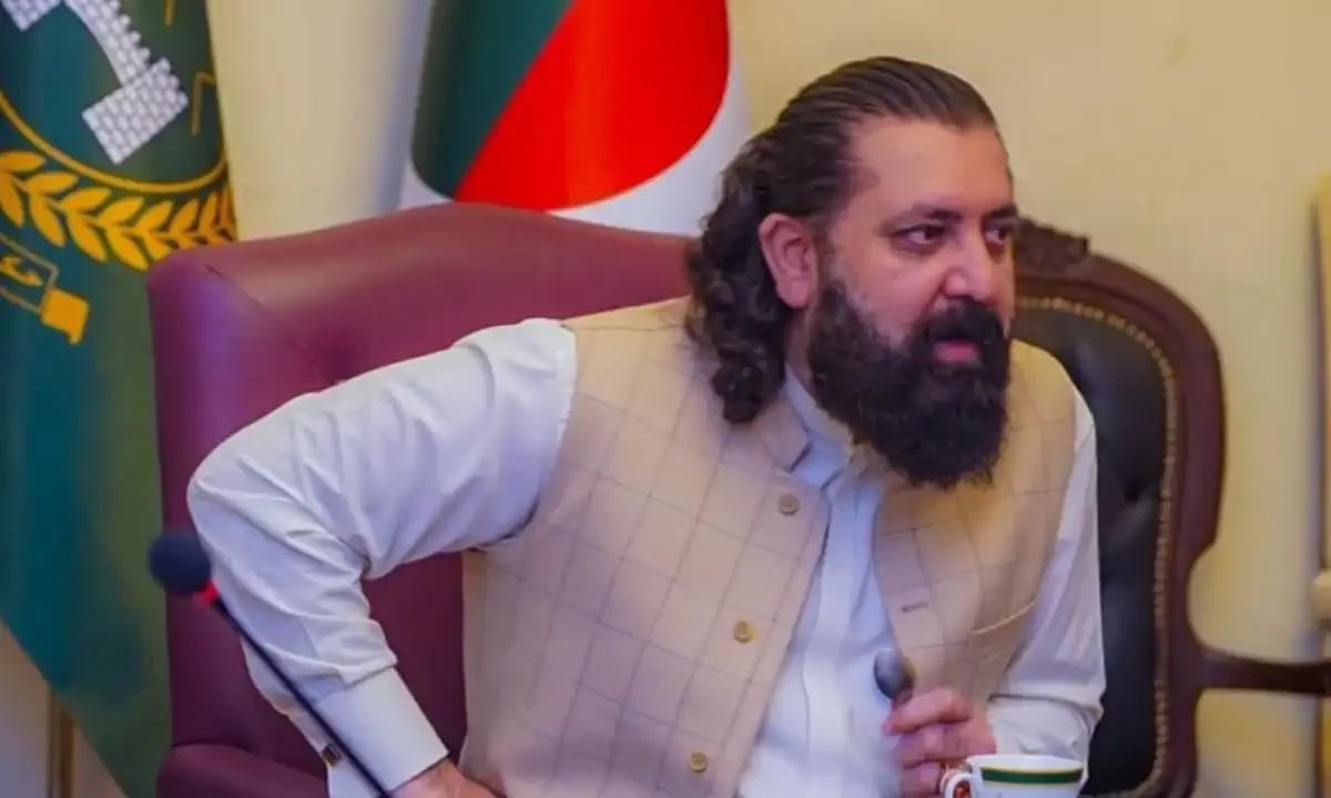 رہنما تحریک انصاف شیخ وقاص اکرم کے گھر پولیس کا چھاپہ