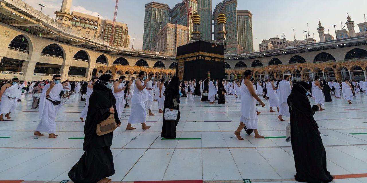Saudi Arabia lifts male guardian rule for female Hajj pilgrims