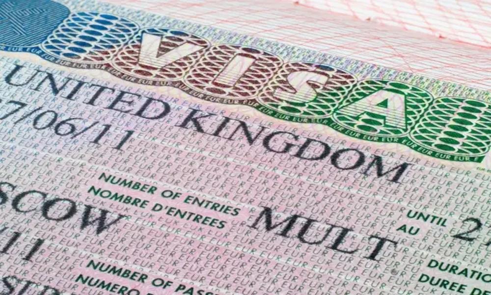 UK launches e-visa facility for Pakistani students, professionals