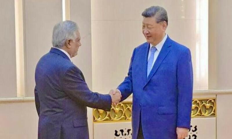  اسحاق ڈار کی چینی صدر شی جن پنگ سے ملاقات،دو طرفہ تعاون کو مزید مضبوط بنانےکا عزم 