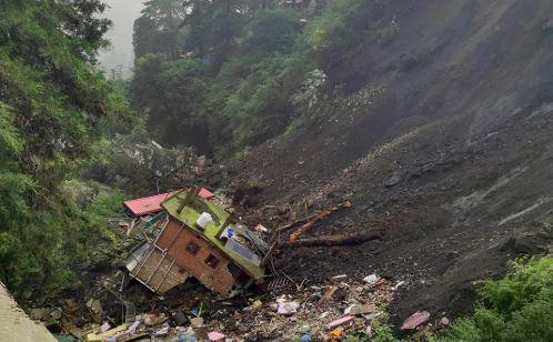 Monsoon rains kill 106 in India’s Himachal Pradesh