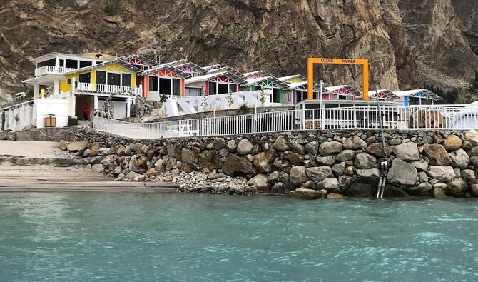 Pakistan bans new hotel construction around tourist lakes