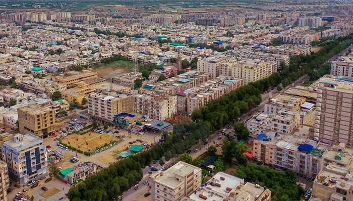 گلستانِ جوہر میں 43 عمارتیں خطرناک قرار،  تکنیکی رپورٹ طلب