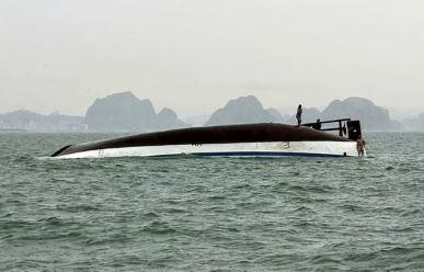 38 dead after tourist boat capsizes in Vietnam waters