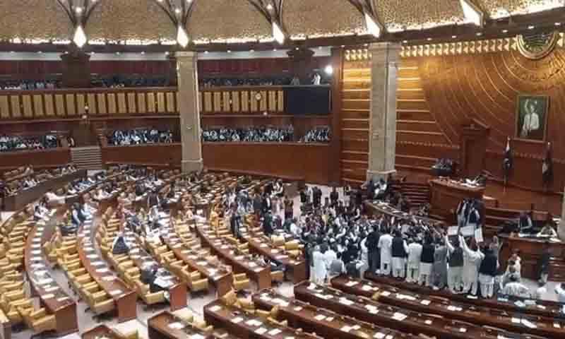 سینیٹ الیکشن: پنجاب اسمبلی سے حافظ عبدالکریم بھاری اکثریت سے کامیاب