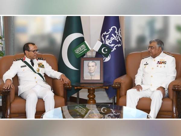 سعودی نیول چیف کی سربراہ پاک بحریہ سے ملاقات،سکیورٹی صورتحال اور دو طرفہ بحری تعاون پر گفتگو