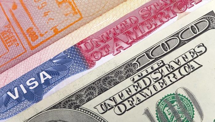 امریکا کا غیر ملکیوں پر 250 ڈالر اضافی ویزا فیس عائد