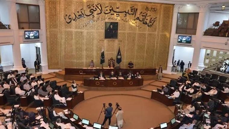 خیبرپختونخواہ سینیٹ الیکشن : کامیاب امیدواروں کا نوٹیفیکیشن جاری، 6پی ٹی آئی اراکین آزاد قرار