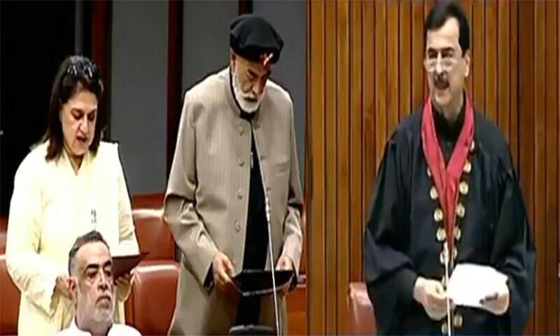 خیبرپختونخوا سے نو منتخب 8 اراکین نے سینیٹ رکنیت کا حلف اٹھا لیا