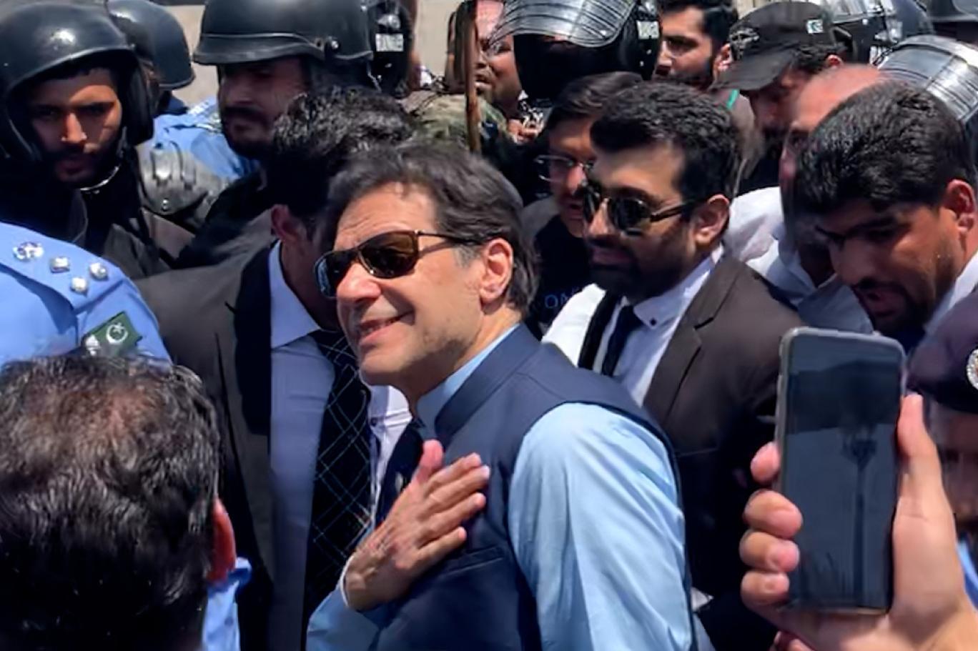عمران خان نے 9 مئی کیسز میں ضمانت منسوخی کا فیصلہ سپریم کورٹ میں چیلنج کر دیا