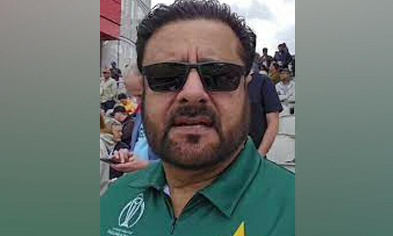 انگلینڈ اور بھارت  میچ : پاکستانی ٹیم کی شرٹ پہننے پر کرکٹ مداح کو گراؤنڈ سے نکال دیا گیا