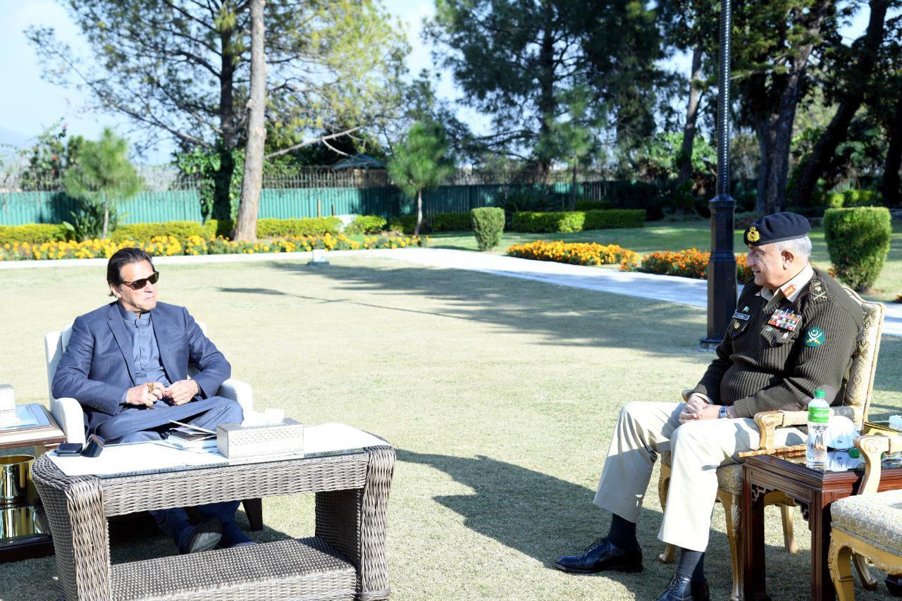 وزیر اعظم اور آرمی چیف کی ملاقات، پاک فوج کے پیشہ وارانہ امور پر تبادلہ خیال
