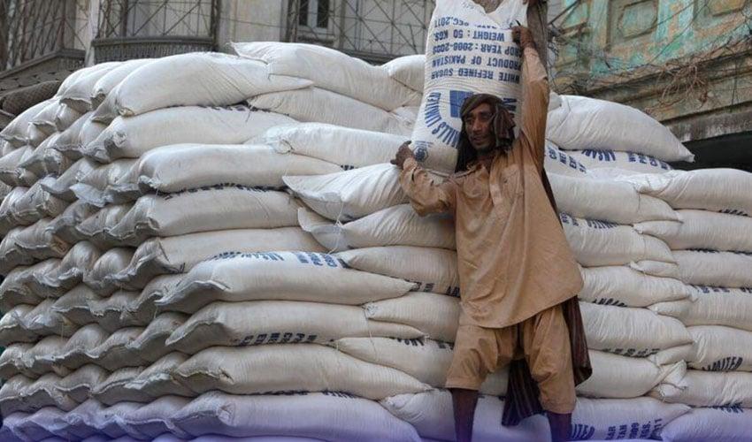 حکومت کا سخت ایکشن، ملک بھر میں موجود  چینی کا ذخیرہ اپنے کنٹرول میں لے لیا