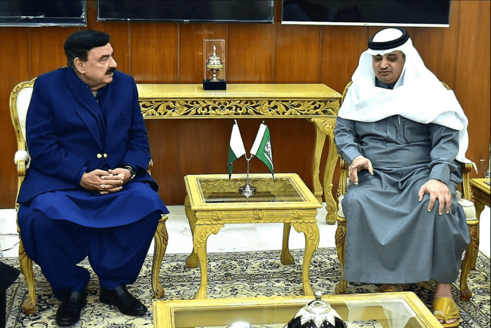شیخ رشید سے سعودی عرب کے سفیر نواف بن سعیدالمالکی کی ملاقات ، باہمی دلچسپی کے امور پر بات چیت