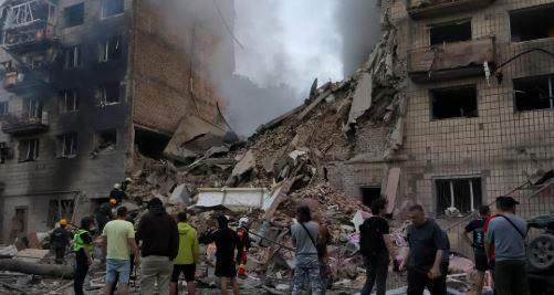 Russian airstrike on Kyiv kills 14, injures 145
