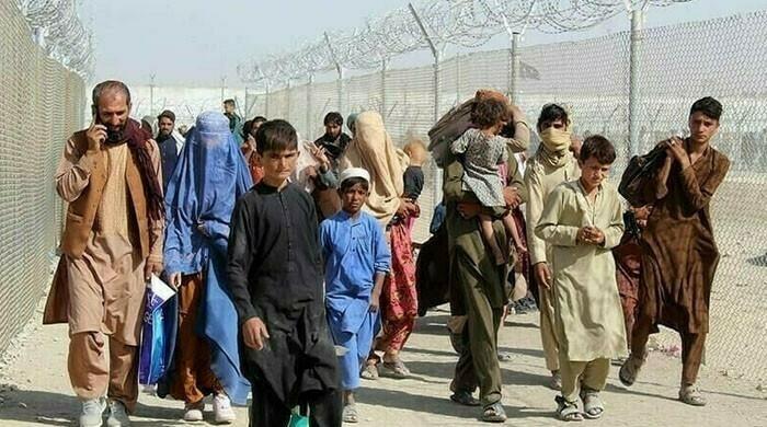 پشاور : صوبائی محکمہ داخلہ نے پی او آر کارڈ کے حامل شہریوں کو واپس جانے کی ہدایت کر دی