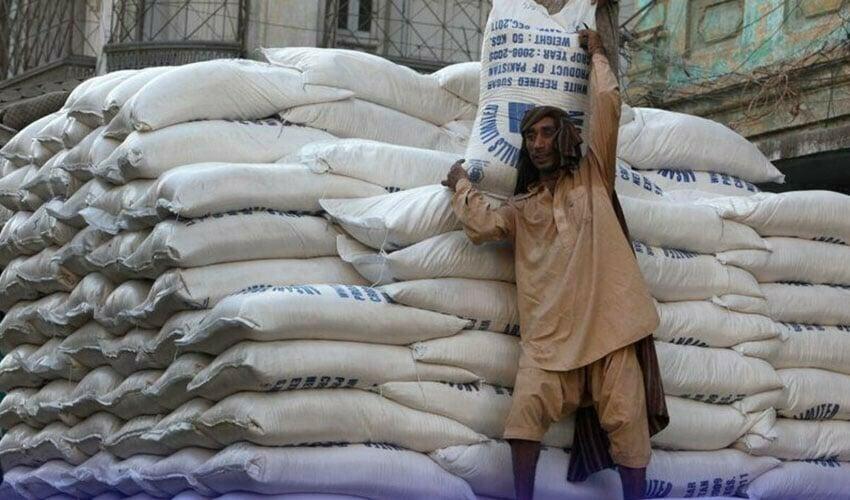 حکومت سندھ کا  چینی اور چاول کے ذخیرہ اندوزوں کے خلاف ایکشن، 13 ہزار  تھیلے برآمد