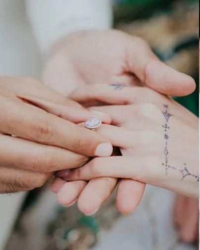 Aima Baig ties the knot in Canada?