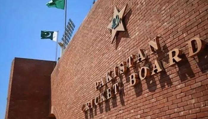 پی سی بی  : قومی کرکٹرز کو غیر ملکی لیگز میں شرکت کی اجازت