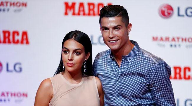 Football star Ronaldo engaged to Georgina after nearly a decade