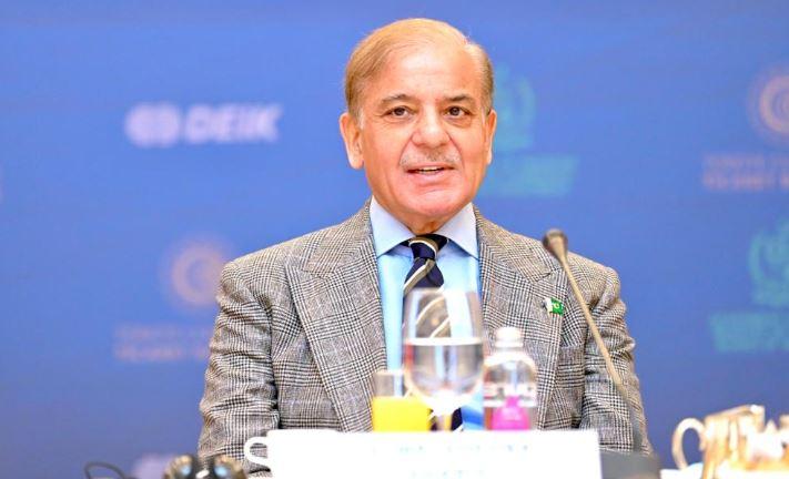 PM Shehbaz announces 100,000 free laptops for students