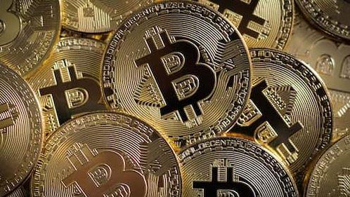 Bitcoin hits historic high, surpasses $124,000 in Asian markets