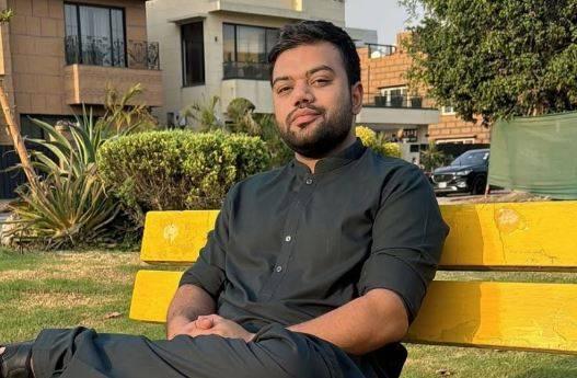 معروف یوٹیوبر  ڈکی بھائی  کو لاہور ایئر پورٹ سے حراست میں لے لیا گیا