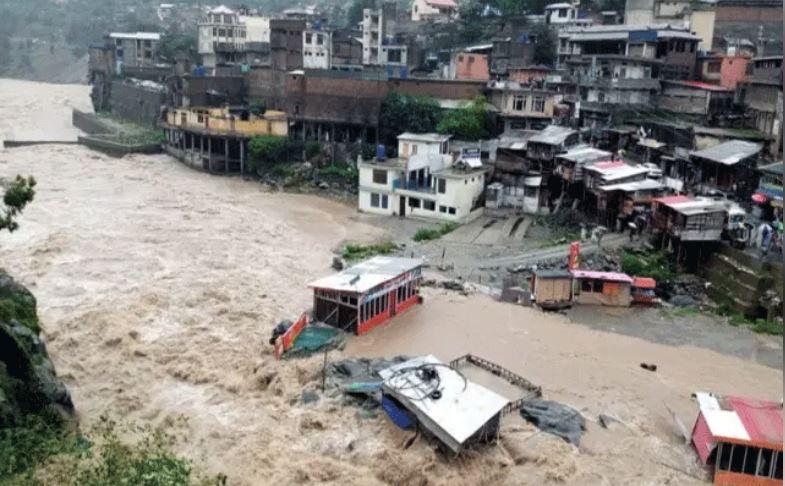 پنجاب ،خیبرپختونخوا اور آزاد کشمیر کے مختلف علاقوں میں طوفانی بارشوں سے مزید  10 افراد  جاں بحق