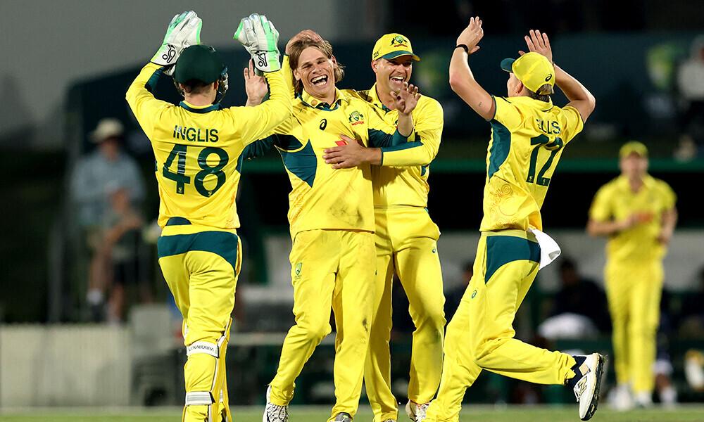 Three tons as record-breaking Australia crush South Africa