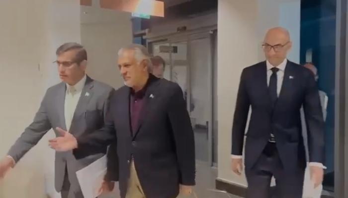 فلسطین کی صورتحال پر او آئی سی وزرائے خارجہ کونسل اجلاس، اسحاق ڈار سعودی عرب پہنچ گئے
