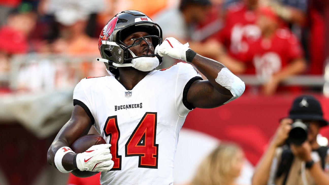 Bucs' Godwin, Wirfs to come off PUP but not play