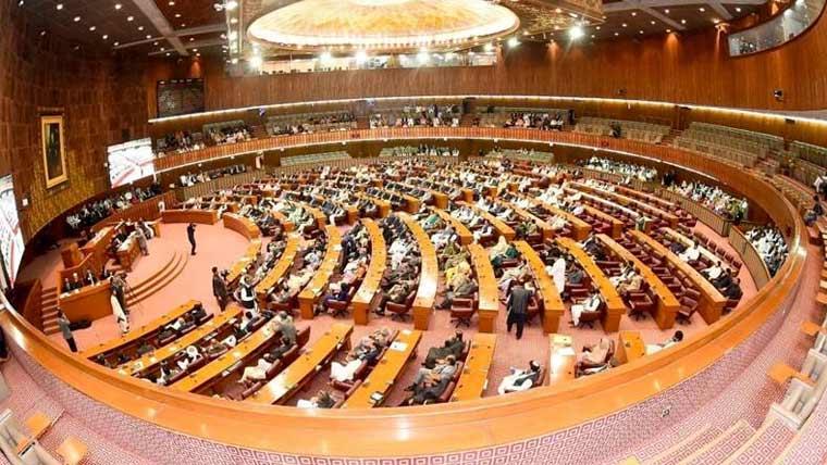 قومی اسمبلی کا اجلاس یکم ستمبر کوشام 5بجے طلب، صدر مملکت نے منظوری دے دی