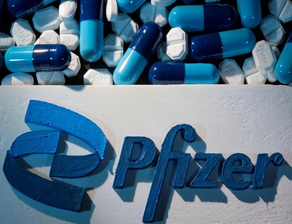 Britain to start rolling out Pfizer COVID-19 pill next month