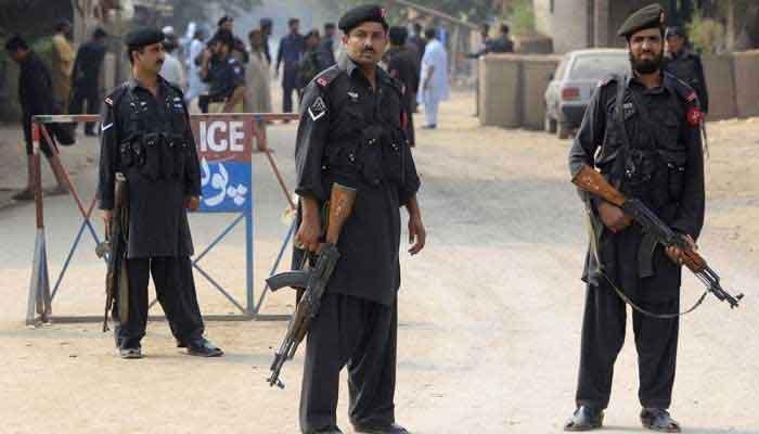 Gunmen target police van in Kohat: One officer dies, two injured