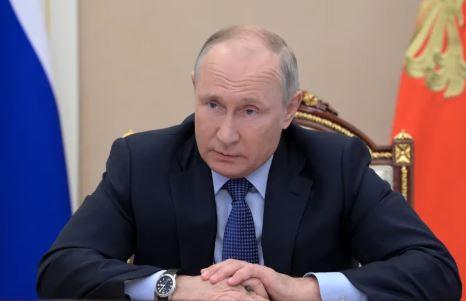 Putin blames NATO expansion for Ukraine crisis