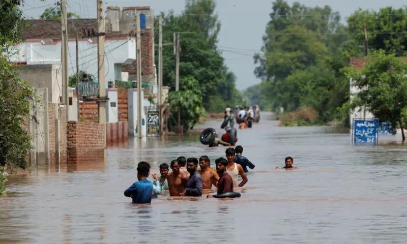 بھارت کے دریائے ستلج میں مزید پانی چھوڑ نے کے بعد ہریکے اور فیروز پور پر اونچے درجے کا سیلاب