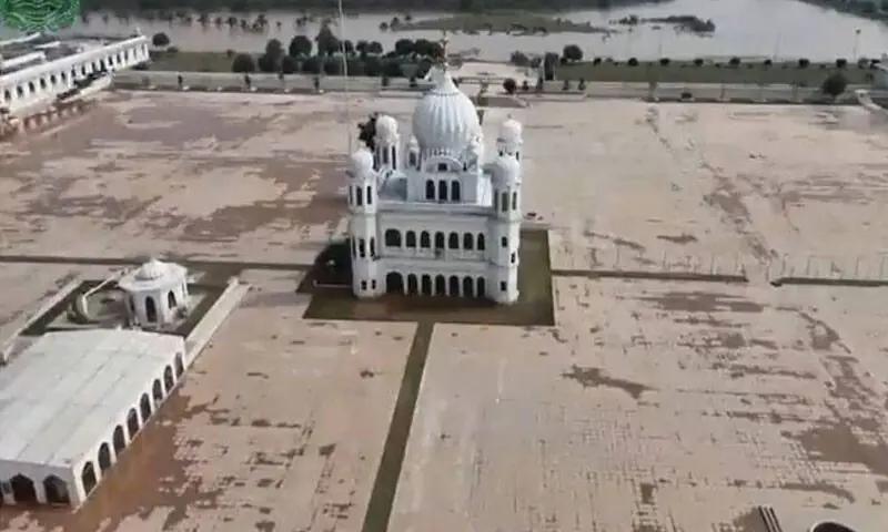 فیلڈ مارشل کی ہدایات پر پاک فوج کا سیلاب سے متاثرہ دربار صاحب کرتارپور میں بحالی کا کام جاری